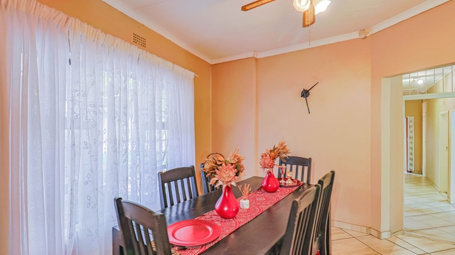 4 Bedroom Property for Sale in Safari Gardens North West